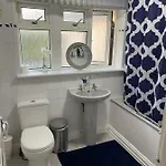 Shared House In Chakeshill Drive * Bristol