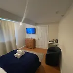 Shared House In Chakeshill Drive *
