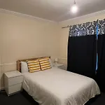 Pensionat Shared House In Chakeshill Drive