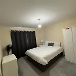 Shared House In Chakeshill Drive *