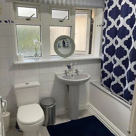 Shared House In Chakeshill Drive * 布里斯托