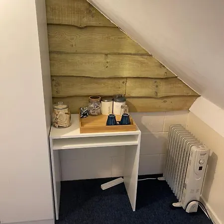 Penzion Shared House In Chakeshill Drive